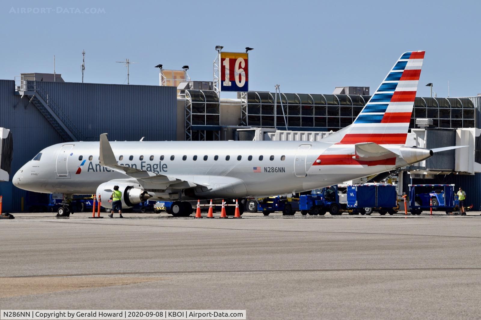 N286NN, 2019 Embraer 175LR (ERJ-170-200LR) C/N 17000827, Parked at the gate.