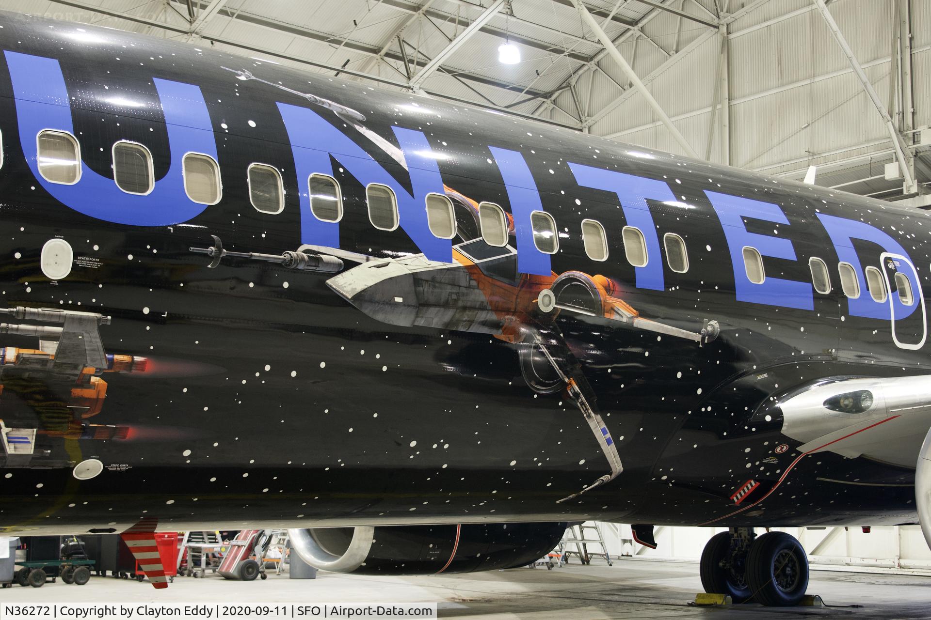 N36272, 2001 Boeing 737-824 C/N 31590, SFO 2020.