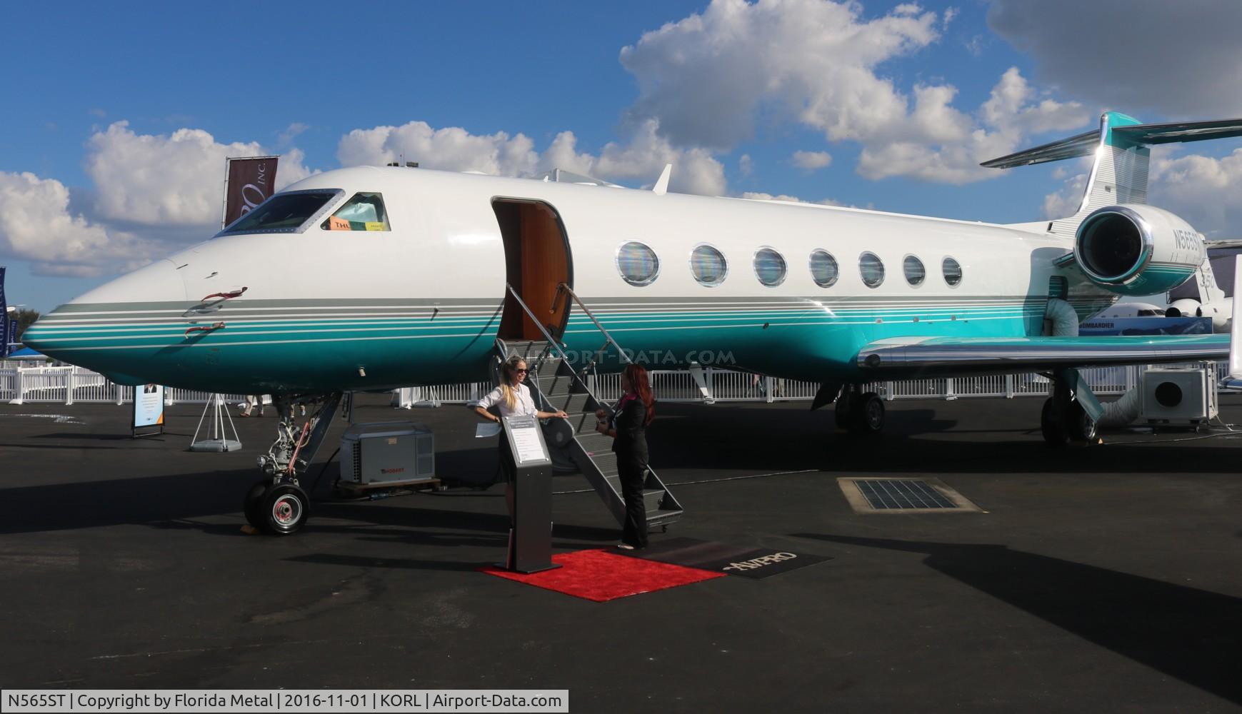 N565ST, 2004 Gulfstream Aerospace GV-SP (G550) C/N 5015, NBAA 2016