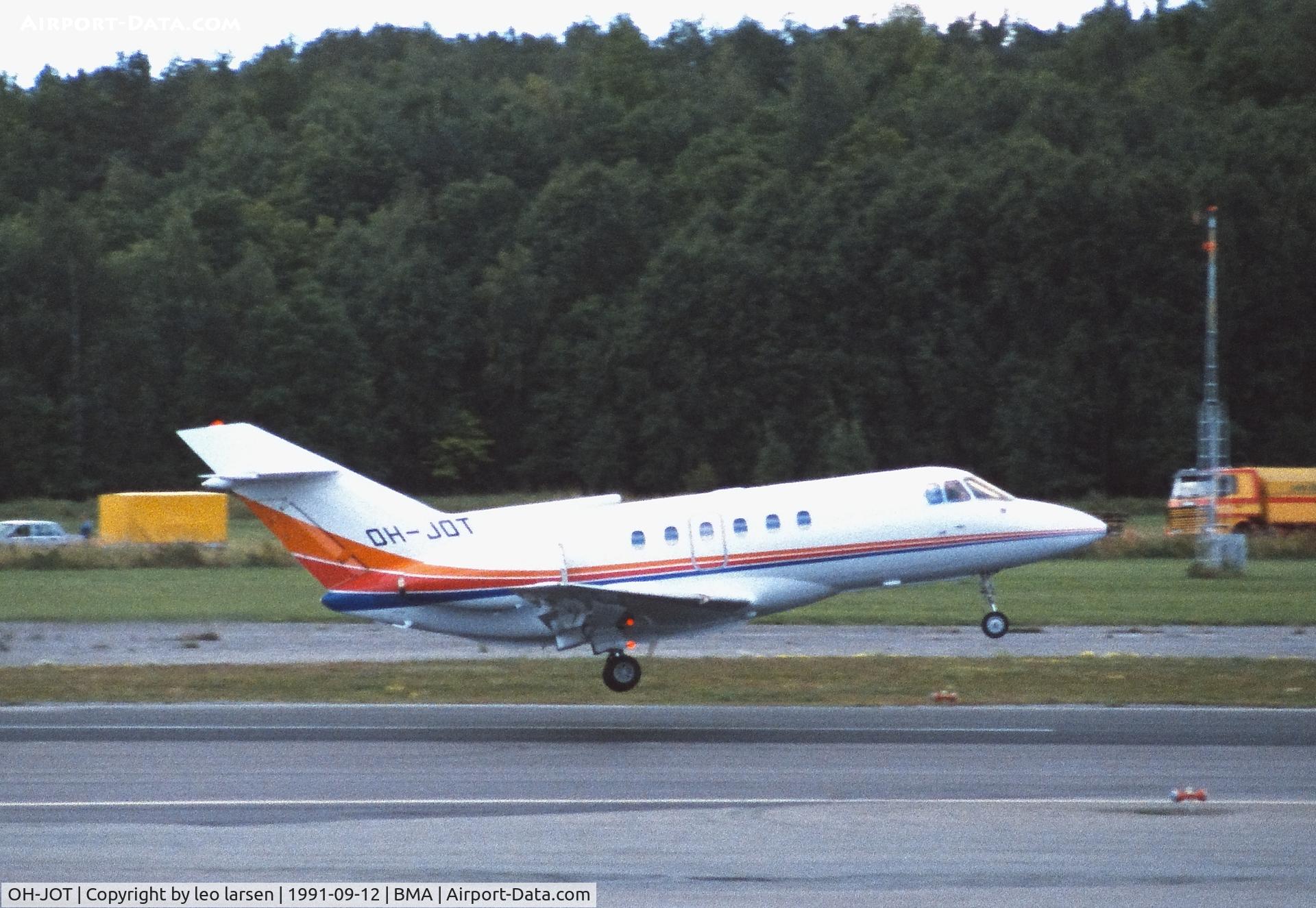 OH-JOT, 1984 Hawker Siddeley 125-800A C/N 258001, Bromma Stockholm 12.9.1991