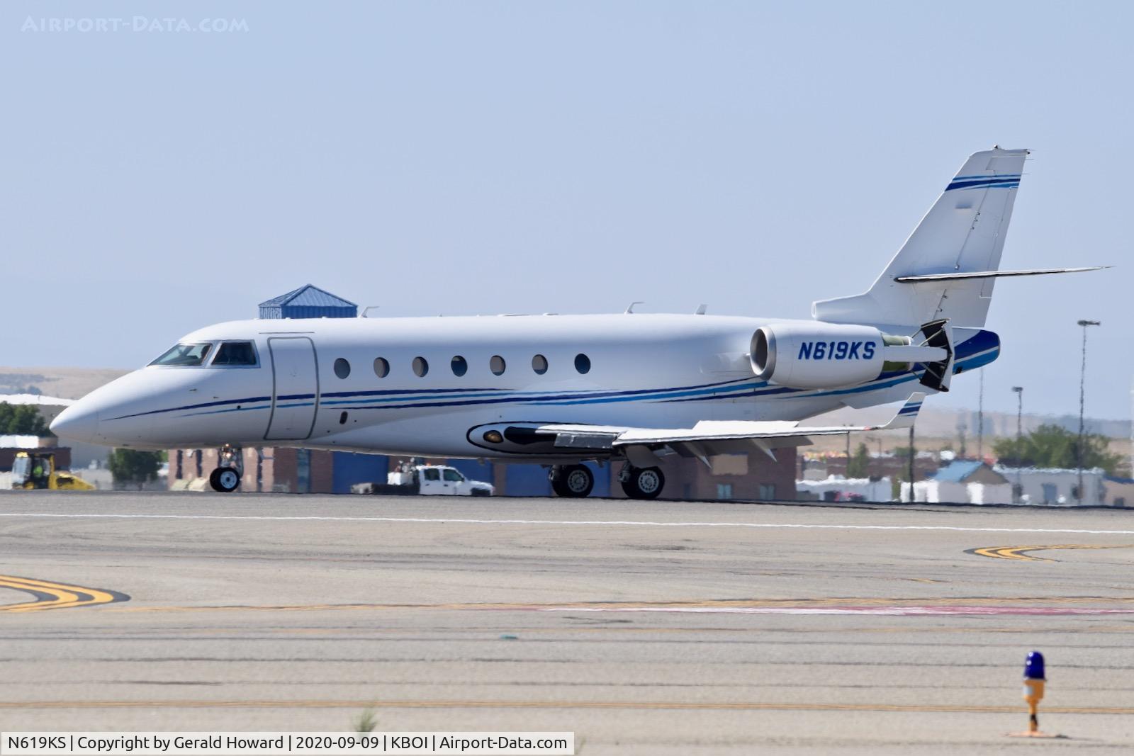 N619KS, 2006 Israel Aircraft Industries Gulfstream 200 C/N 151, Landing roll out on 10L.