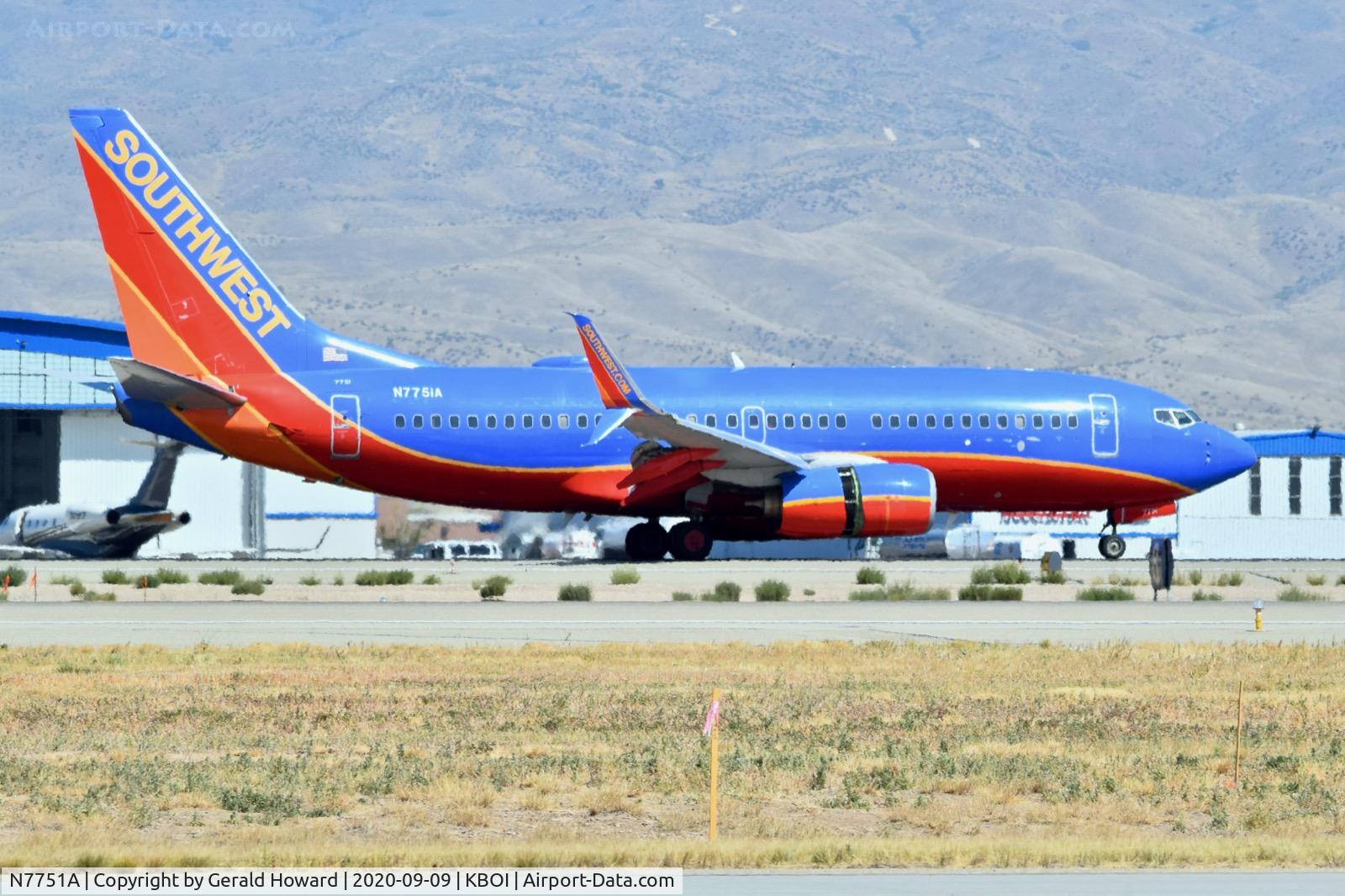 N7751A, 2008 Boeing 737-7BD C/N 36717, Landing roll out on 10.