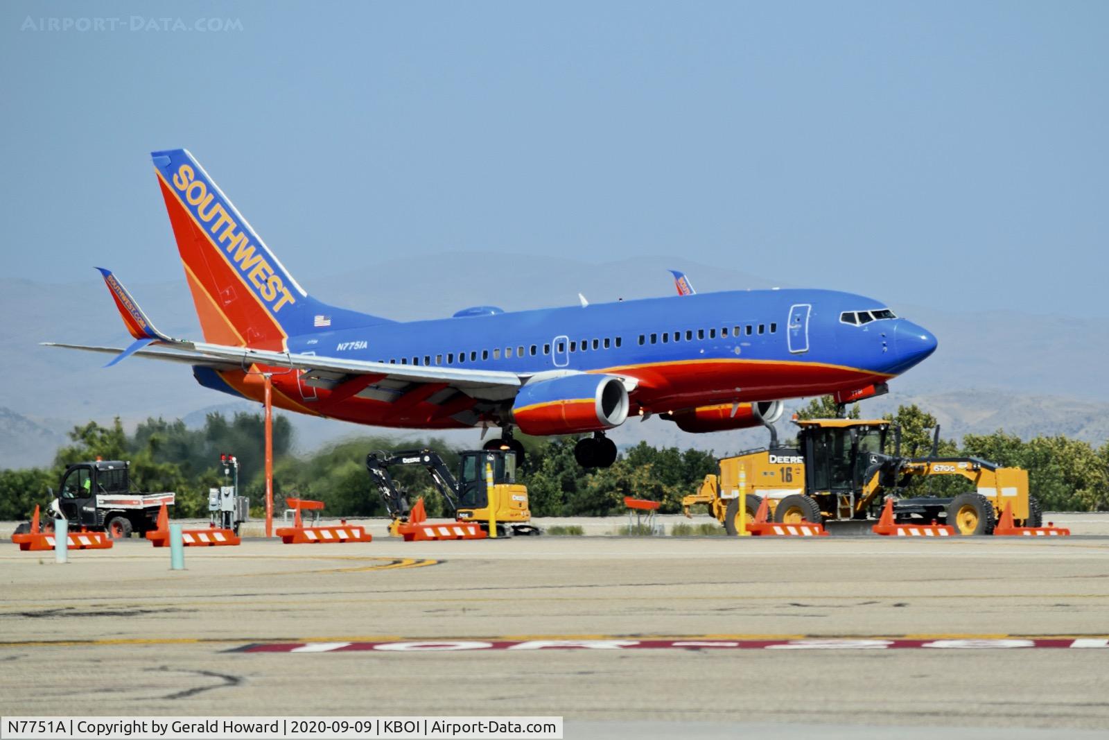 N7751A, 2008 Boeing 737-7BD C/N 36717, Landing 10L. Construction is on 10R.