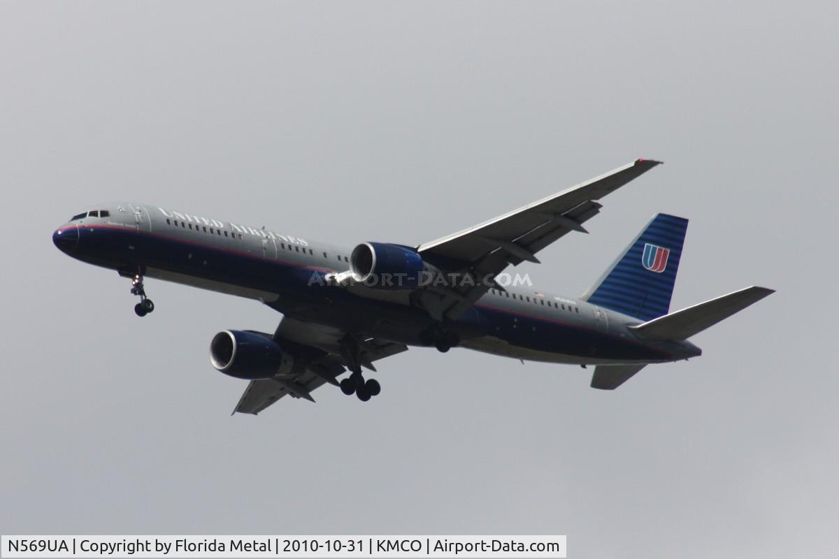 N569UA, 1992 Boeing 757-222 C/N 26677, MCO 2010