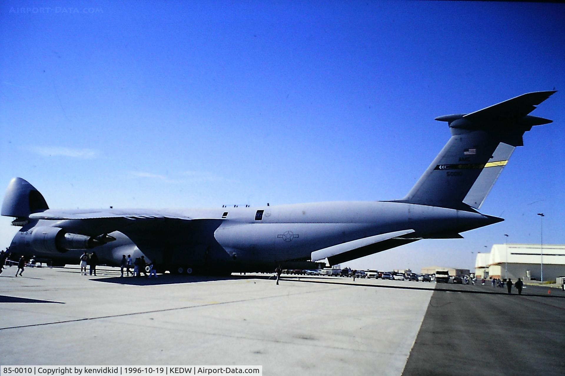 85-0010, 1985 Lockheed C-5M Super Galaxy C/N 500-0096, At the 1996 Edwards Open House.