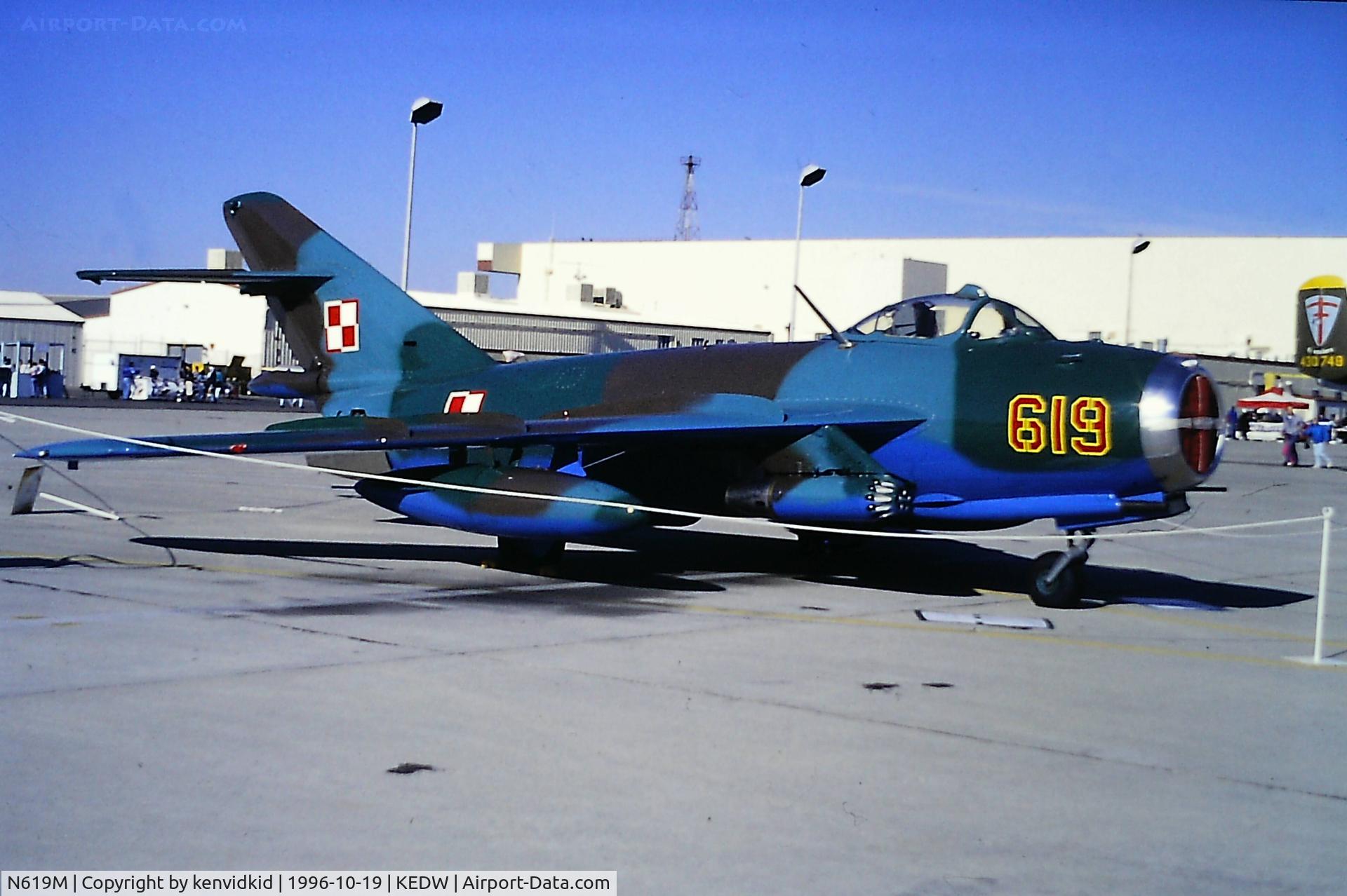 N619M, 1963 Pzl-mielec LIM-6 BIS C/N 1J0619, At the 1996 Edwards Open House.