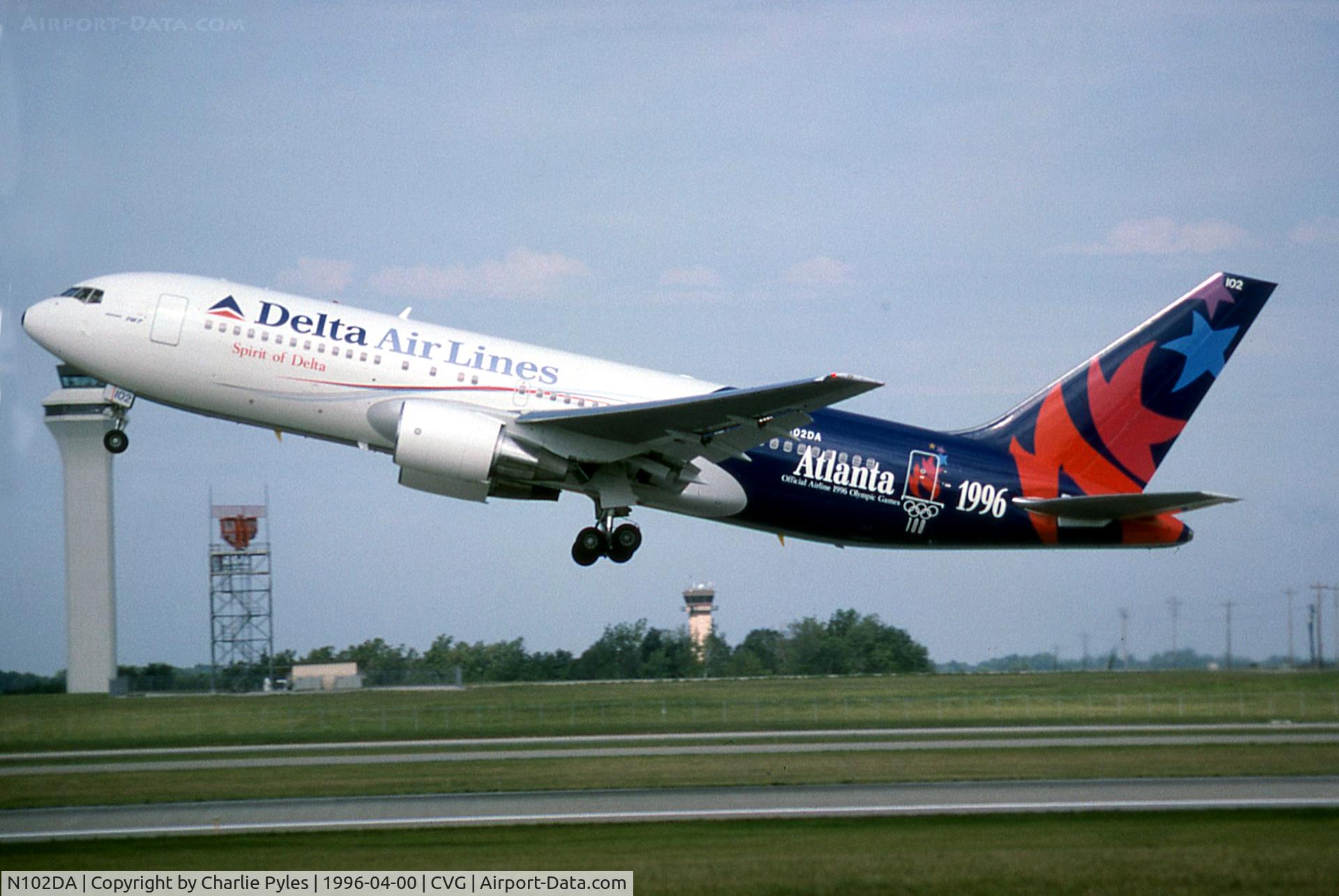 N102DA, 1982 Boeing 767-232 C/N 22214, 1996 Atlanta Olympics scheme
