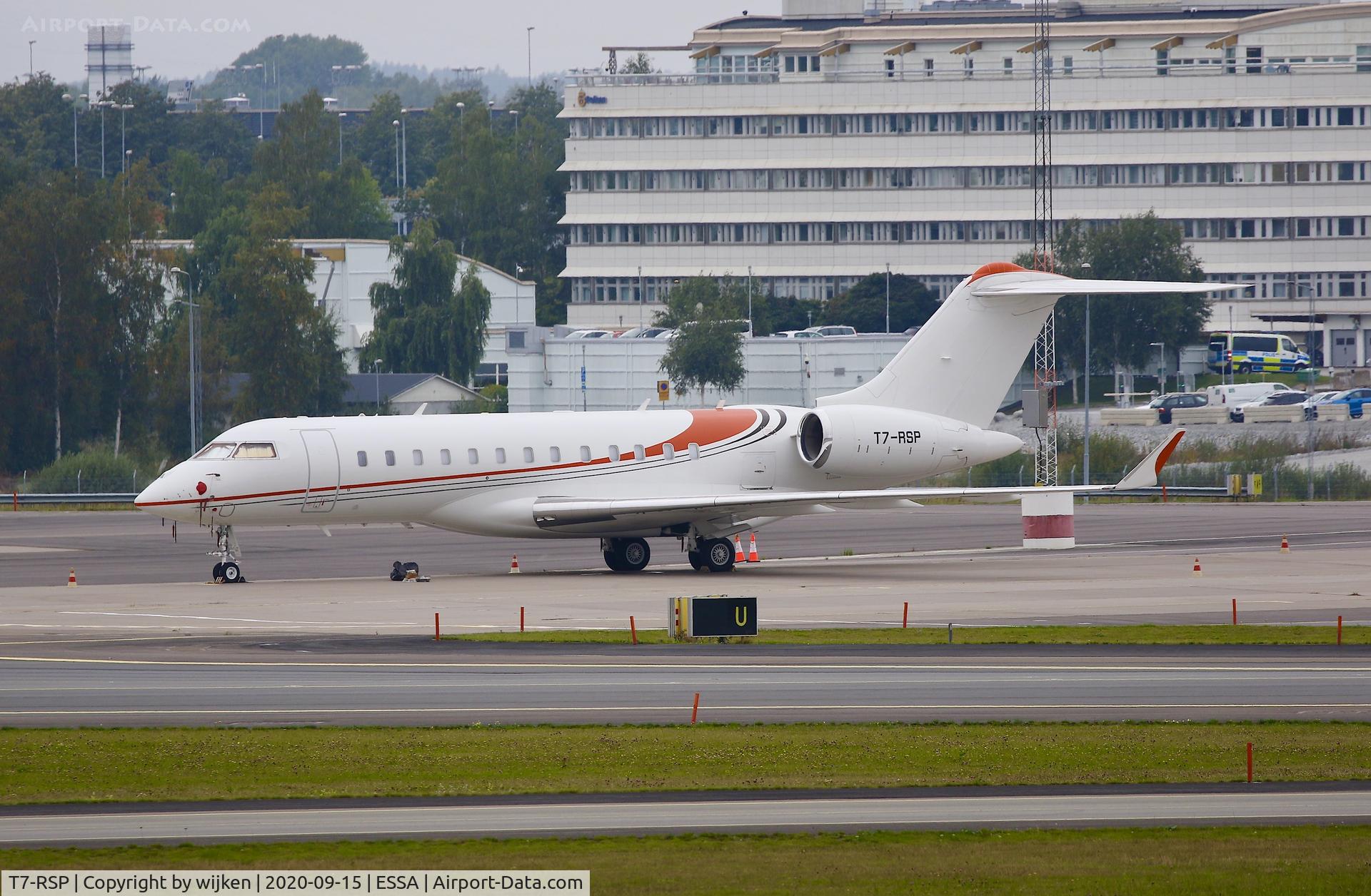 T7-RSP, 2016 Bombardier BD-700-1A10 Global 6000 C/N 9767, Ramp M