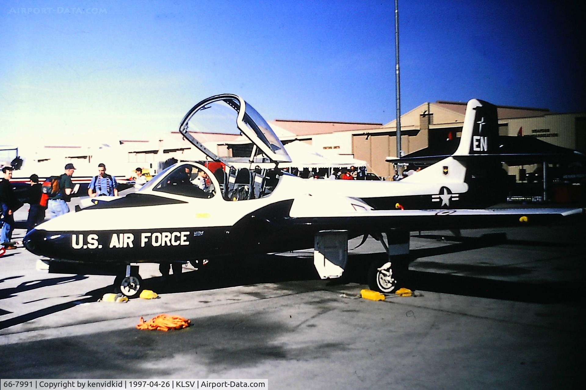 66-7991, 1966 Cessna T-37B Tweety Bird C/N 40951, At the 1997 Golden Air Tattoo, Nellis.