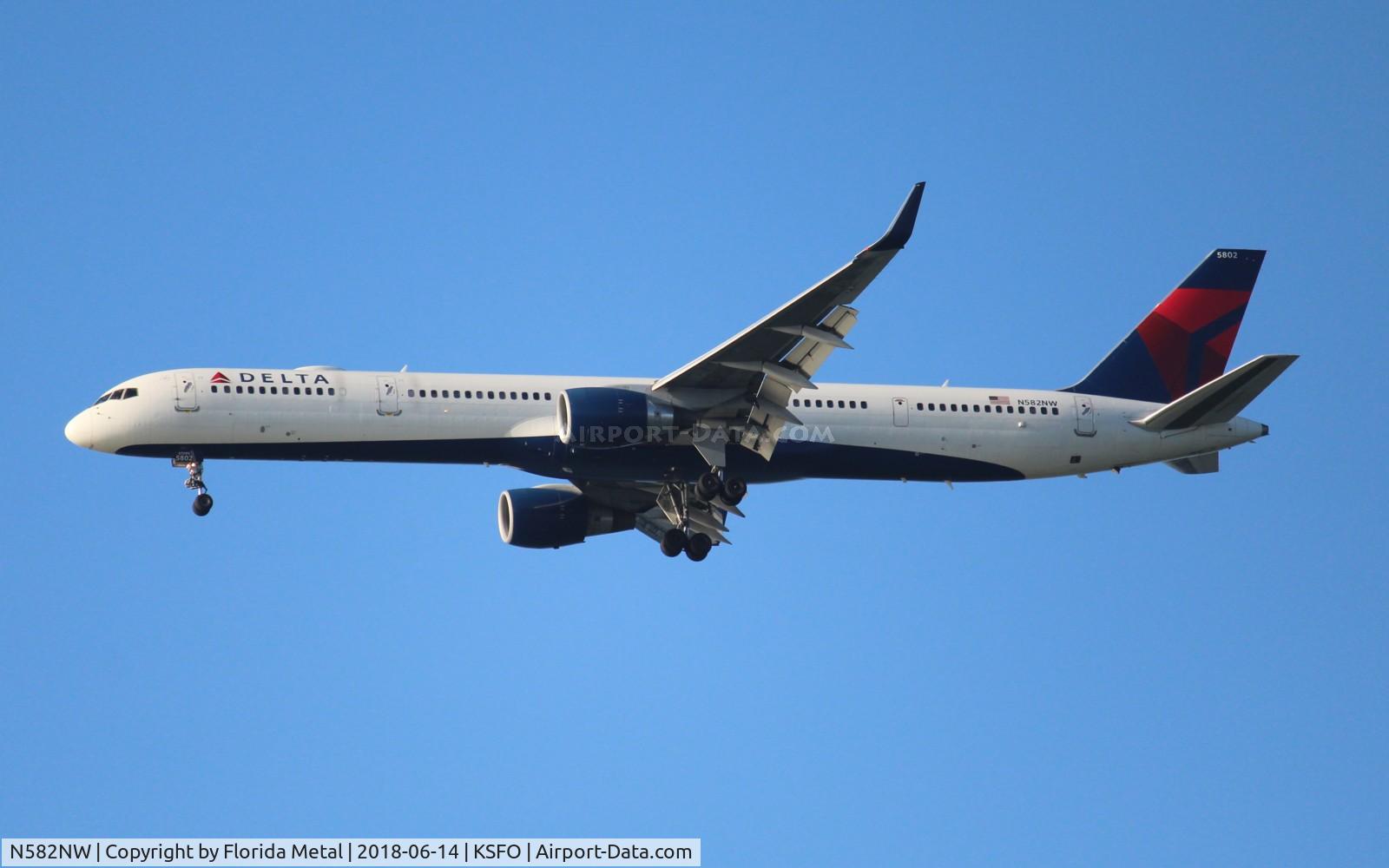 N582NW, 2002 Boeing 757-351 C/N 32981, SFO 2018