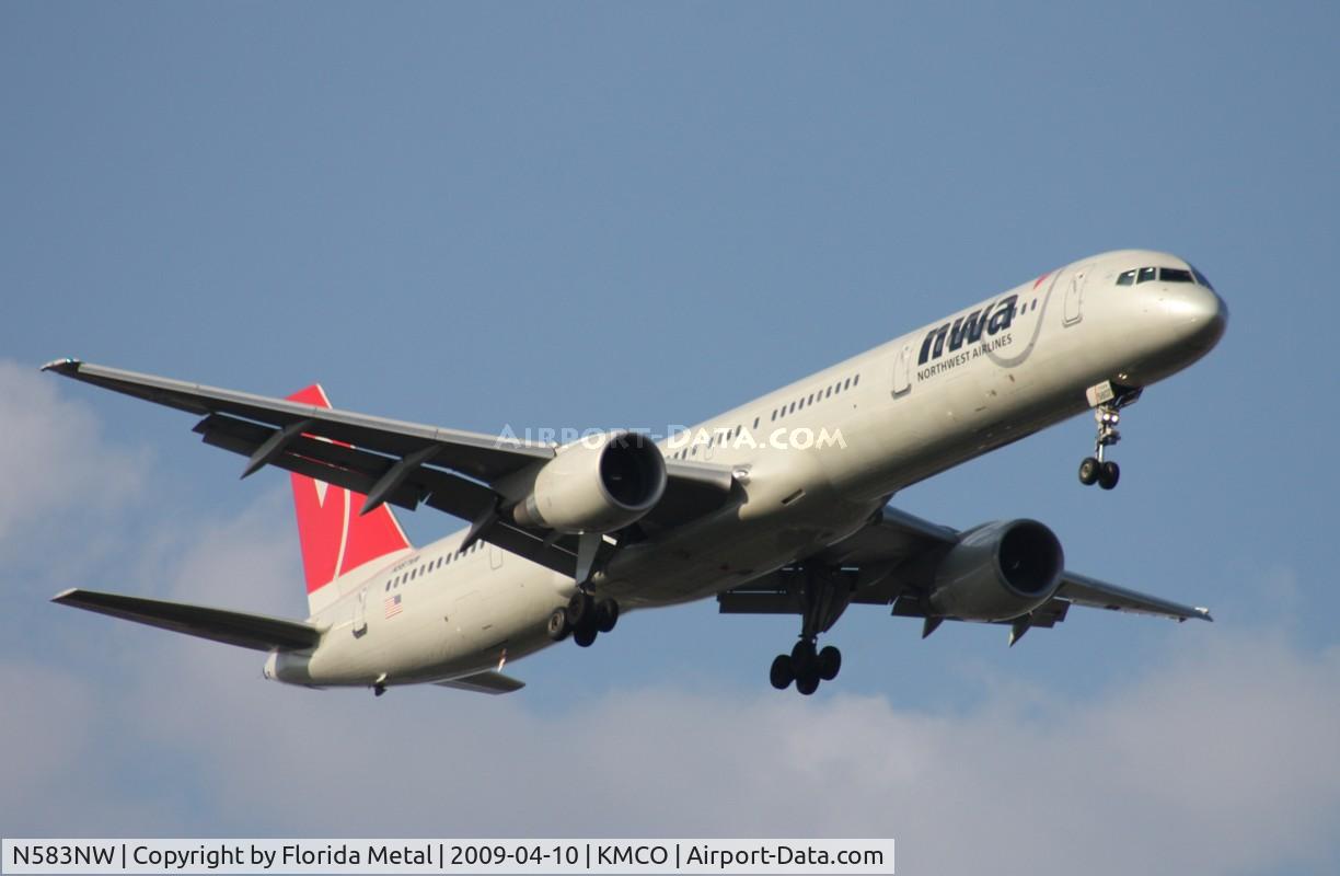 N583NW, 2002 Boeing 757-351 C/N 32983, MCO 2009