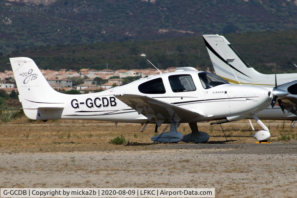 G-GCDB, 2009 Cirrus SR20 GTS C/N 1967, Parked
