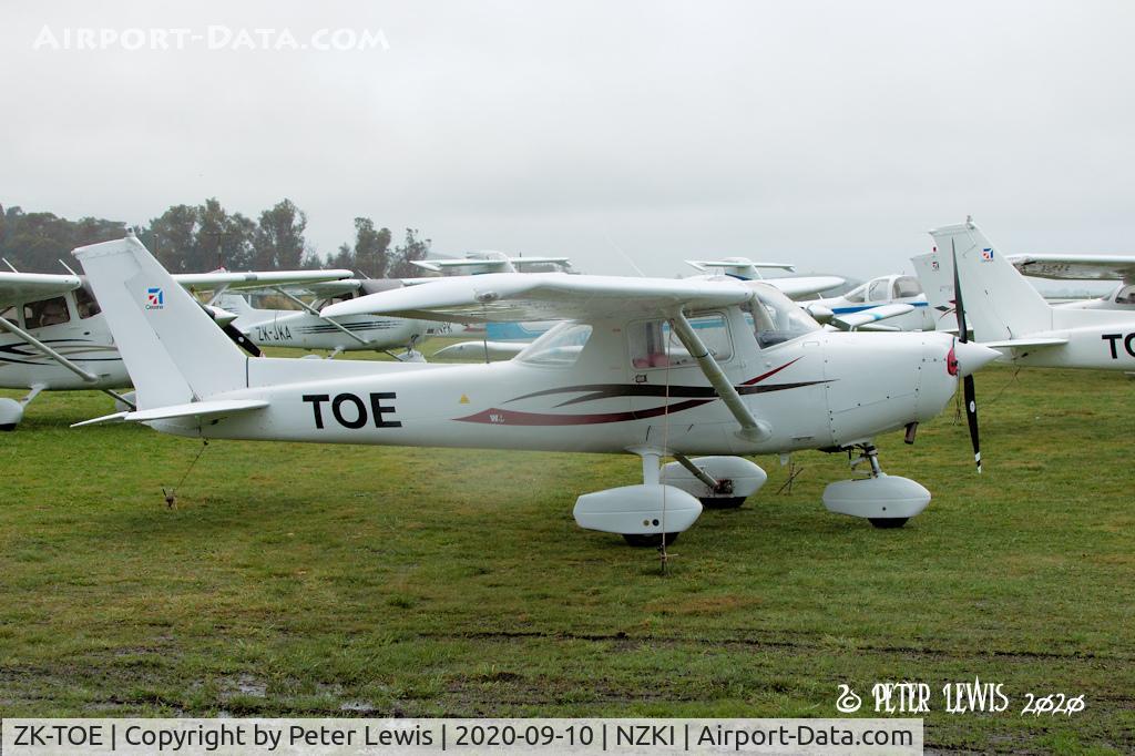 ZK-TOE, 1979 Cessna 152 C/N 15283097, Air Hawkes Bay Ltd., Hastings