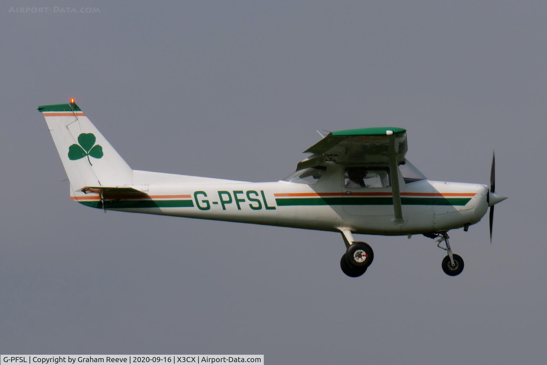 G-PFSL, 1980 Reims F152 C/N 1746, Landing at Northrepps.