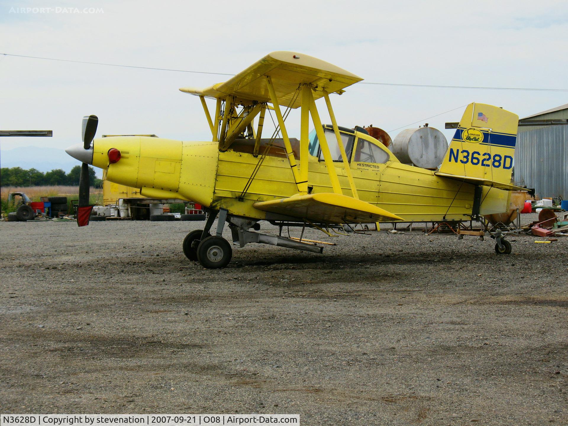 N3628D, 1984 Schweizer Aircraft Corp G-164B C/N 735B, Martin Dusters 1984 Grumman G-164B with spray bars and spreader @ Colusa County Airport, CA home base. Cancelled from USCAR 2011-10-04 as sold in the Philippines
