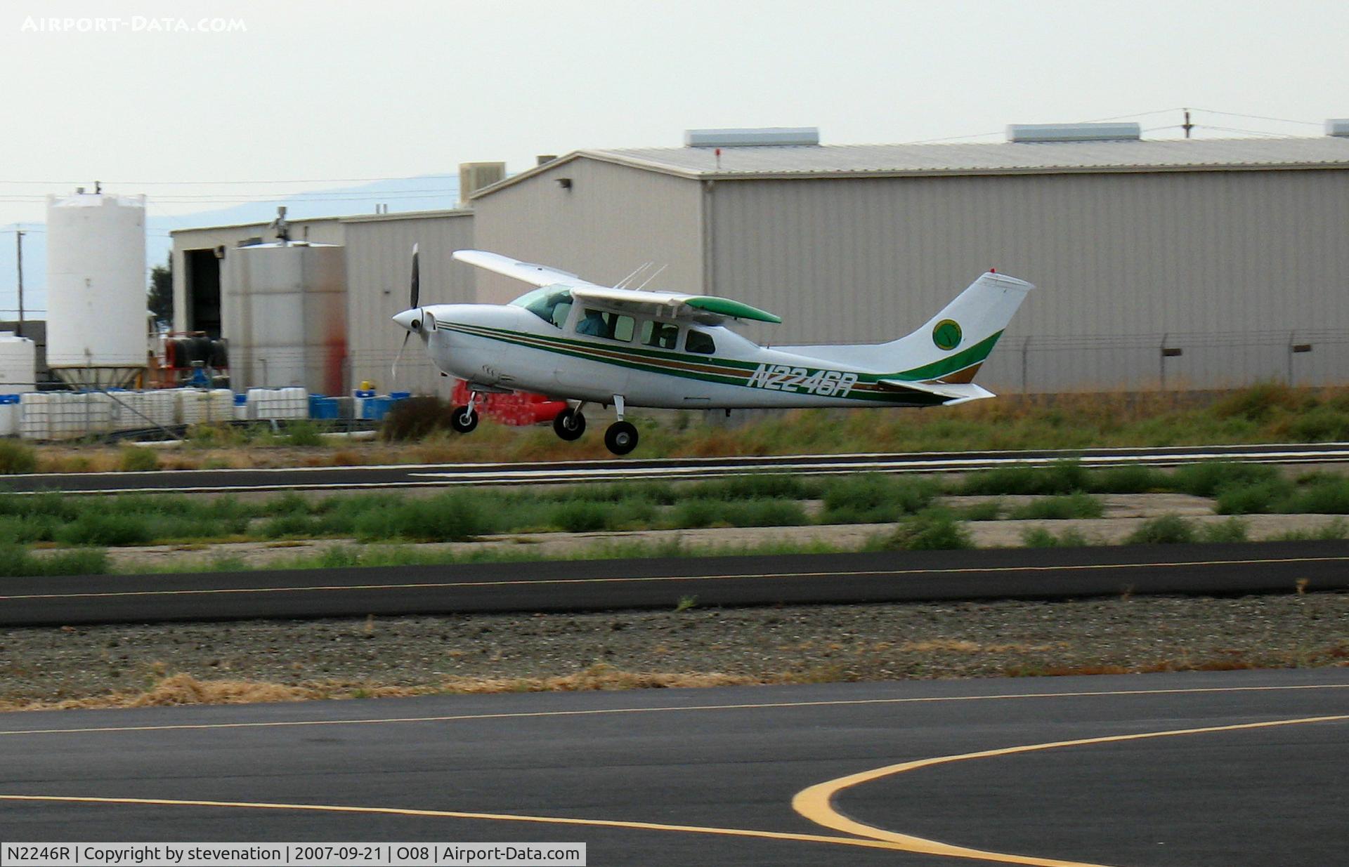 N2246R, 1968 Cessna T210J Turbo Centurion C/N T210-0396, Visiting Gunnersfield Ranch1968 Cessna T210J @ Colusa County Airport, CA just before touchdown