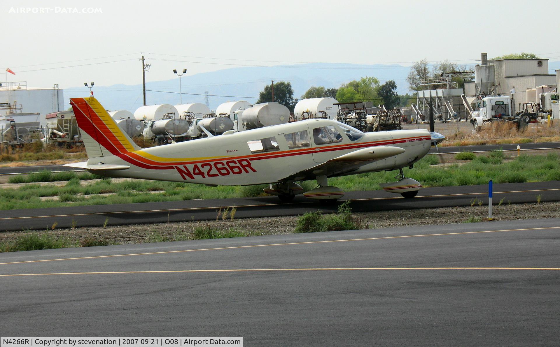 N4266R, 1969 Piper PA-32-300 Cherokee Six C/N 32-40639, Locally-based 1969 Piper PA-32-300 Cherokee Six @ Colusa County Airport, CA