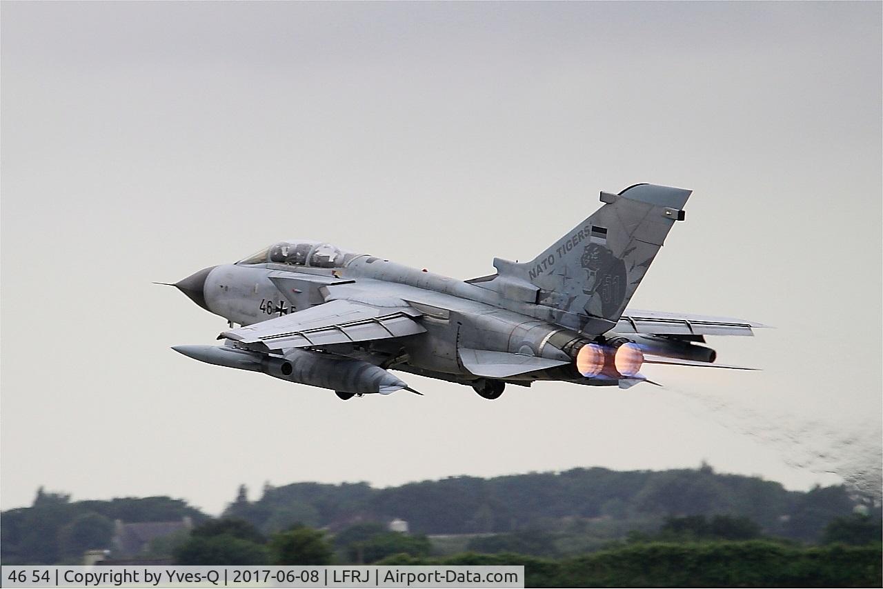 46 54, Panavia Tornado ECR C/N 898/GS287/4354, Panavia Tornado ECR, Take off rwy 26, Landivisiau Naval Air Base (LFRJ) Tiger Meet 2017