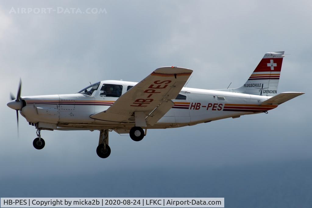 HB-PES, 1980 Piper PA-32R-301 Saratoga SP C/N 32R-8013042, Landing