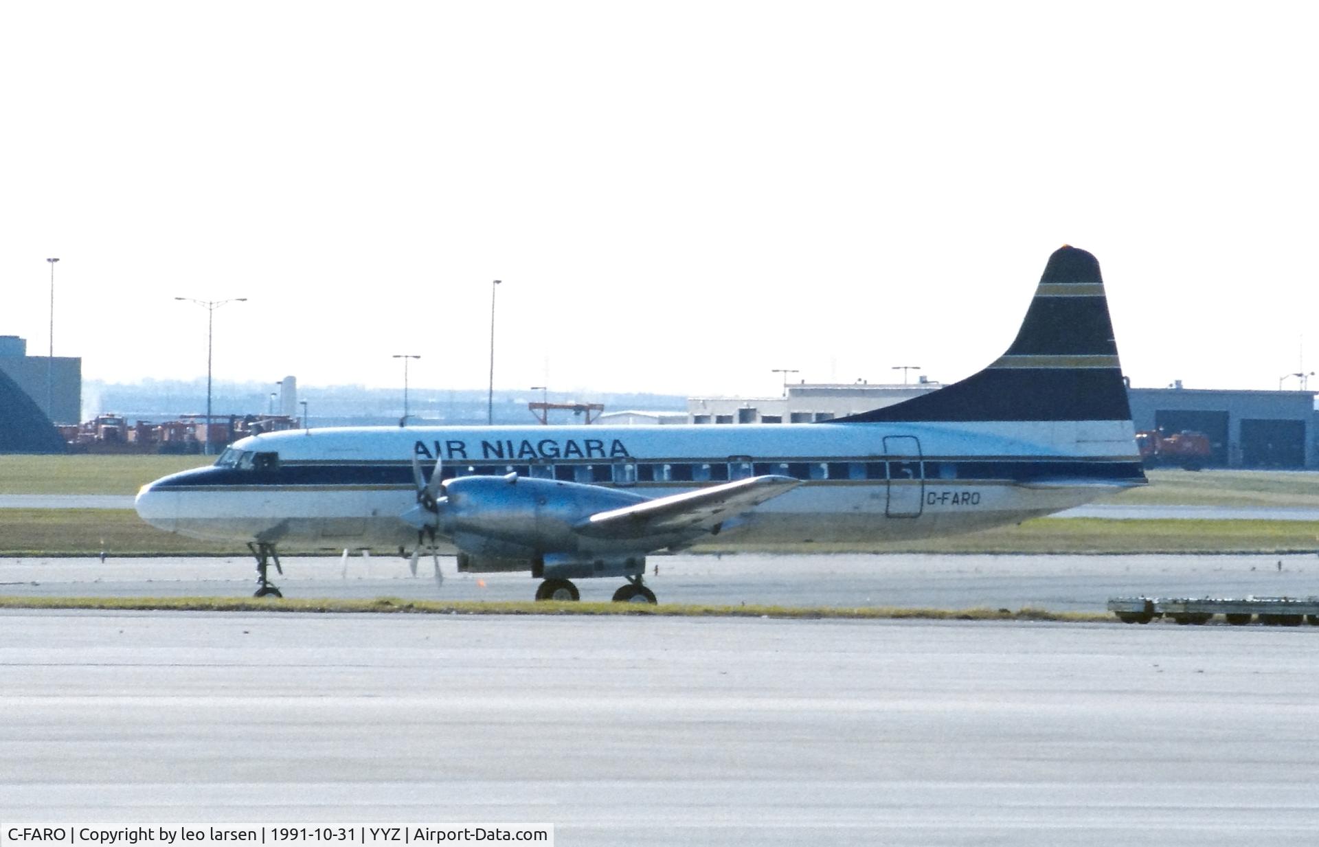 C-FARO, 1956 Convair CV-580 C/N 382, Toronto 31.10.1991
