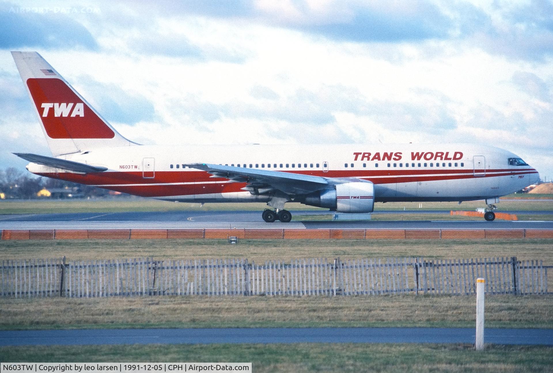 N603TW, 1982 Boeing 767-231 C/N 22566, Copenhagen 5.12.1991