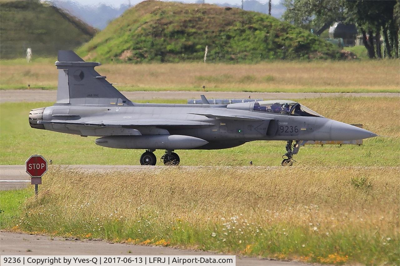 9236, Saab JAS-39C Gripen C/N 39236, Saab JAS-39C Gripen, Taxiing to holding point, Landivisiau Naval Air Base (LFRJ) Tiger Meet 2017