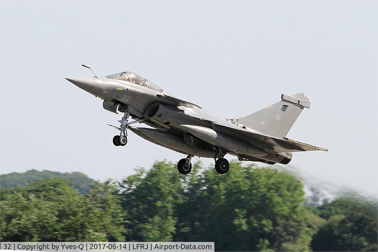32, Dassault Rafale M C/N 32, Dassault Rafale M, Take off rwy 26, Landivisiau Naval Air Base (LFRJ) Tiger Meet 2017