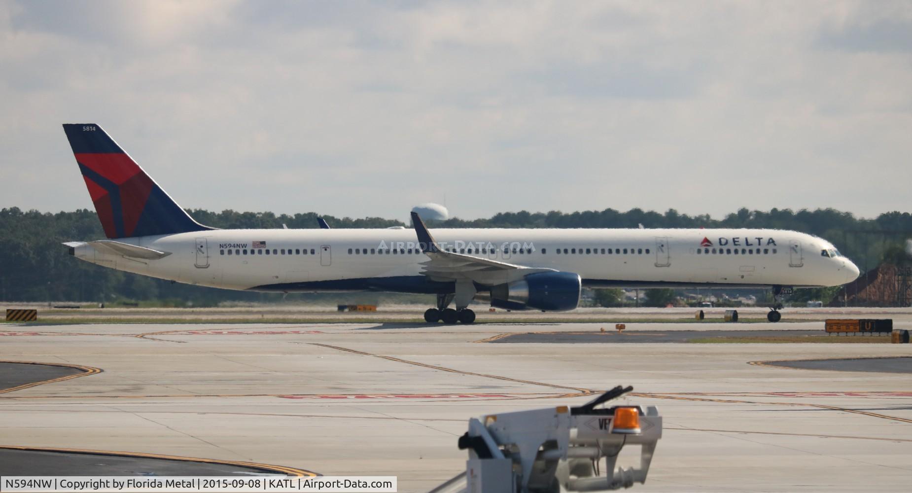 N594NW, 2003 Boeing 757-351 C/N 32994, ATL 2015