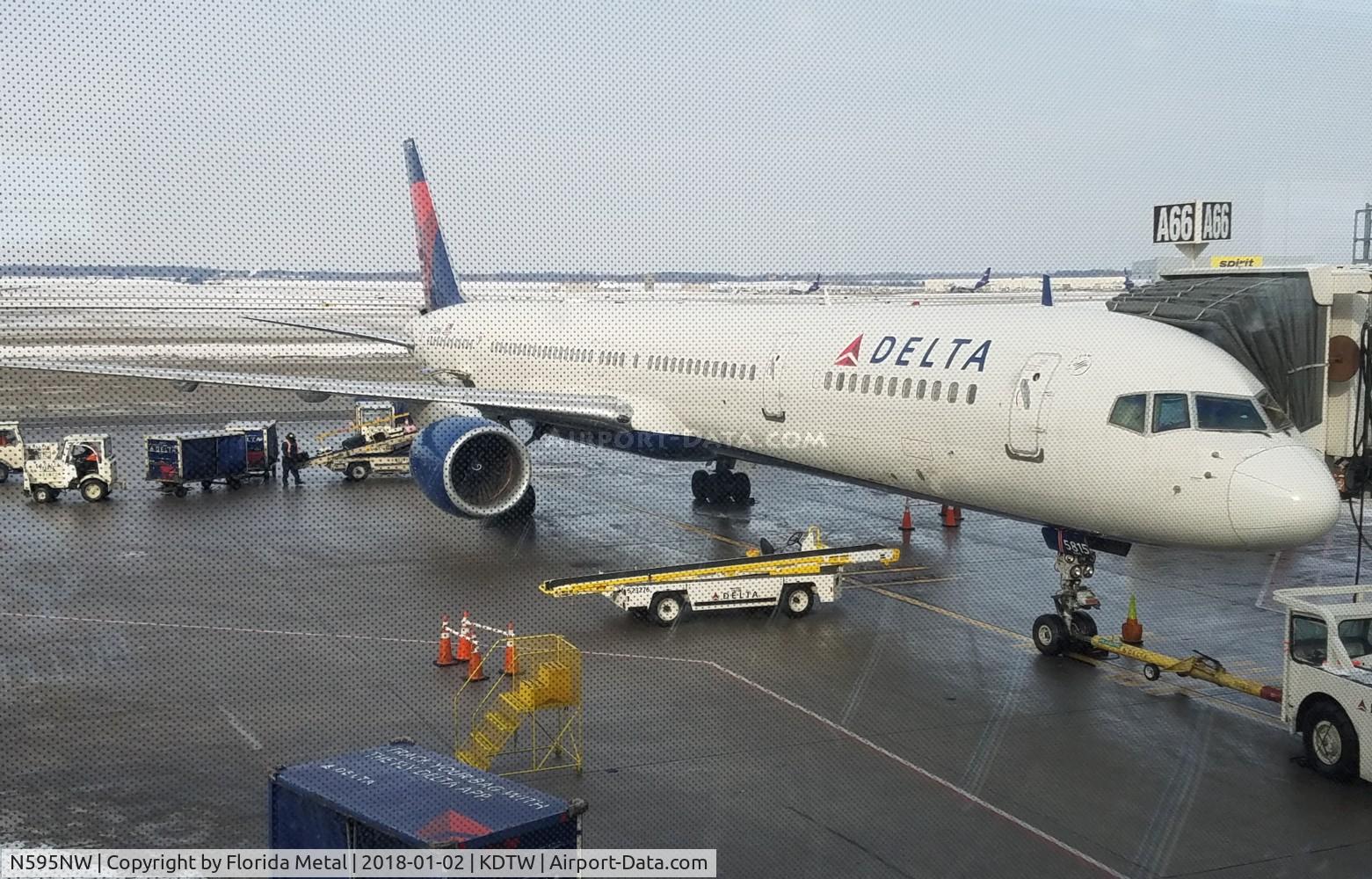 N595NW, 2003 Boeing 757-351 C/N 32995, DTW 2018