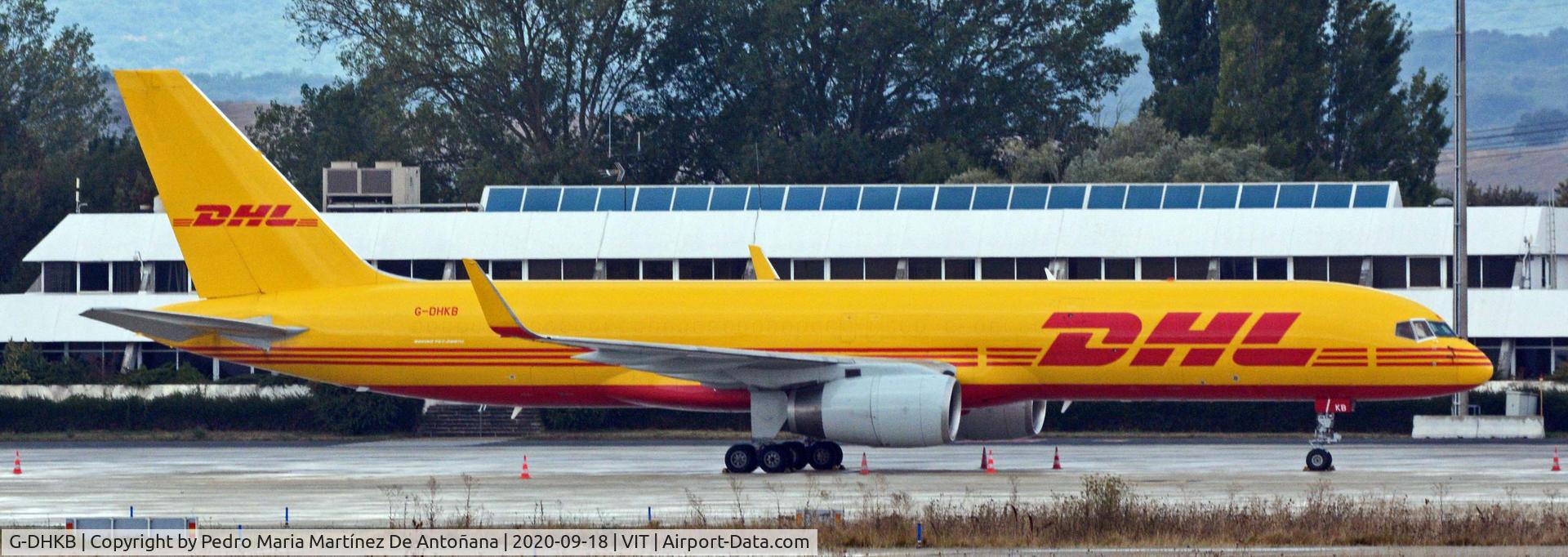 G-DHKB, 2000 Boeing 757-256 C/N 29312, Aeropuerto de Foronda - Vitoria-Gasteiz - Euskadi - España
