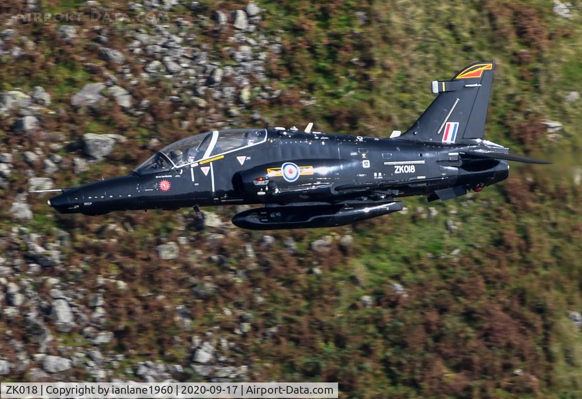 ZK018, 2008 British Aerospace Hawk T2 C/N RT009/1247, Low level in LFA17