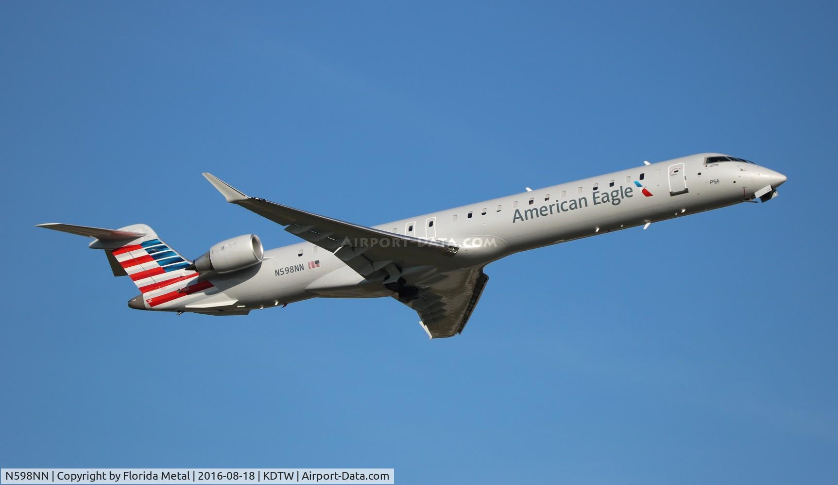 N598NN, 2016 Bombardier CRJ-900ER (CL-600-2D24) C/N 15413, DTW 2016