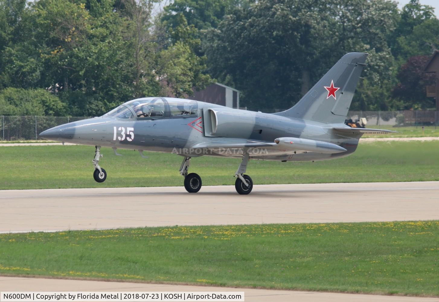 N600DM, 1984 Aero L-39 Albatros C/N 432935, OSH 2018