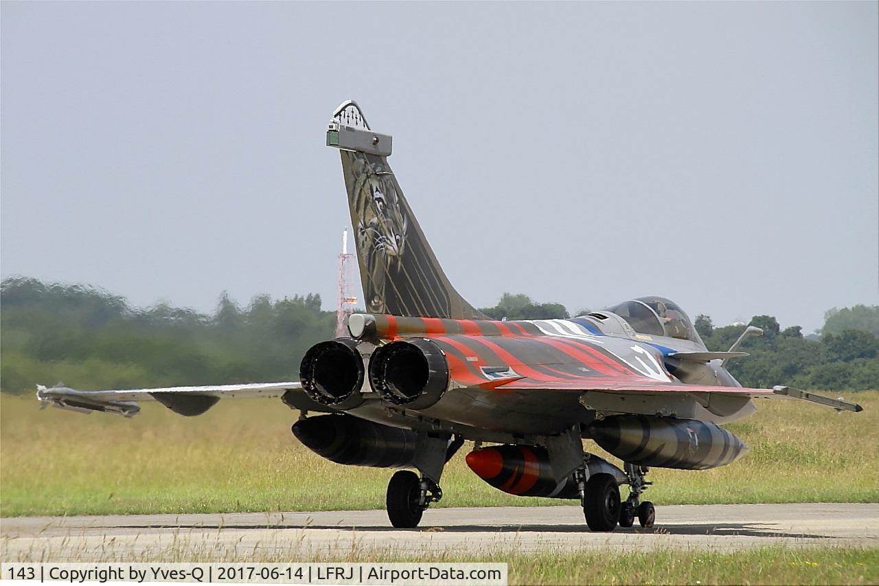 143, 2013 Dassault Rafale C C/N 143, Dassault Rafale C, Taxiing to flight line, Landivisiau Naval Air Base (LFRJ) Tiger Meet 2017