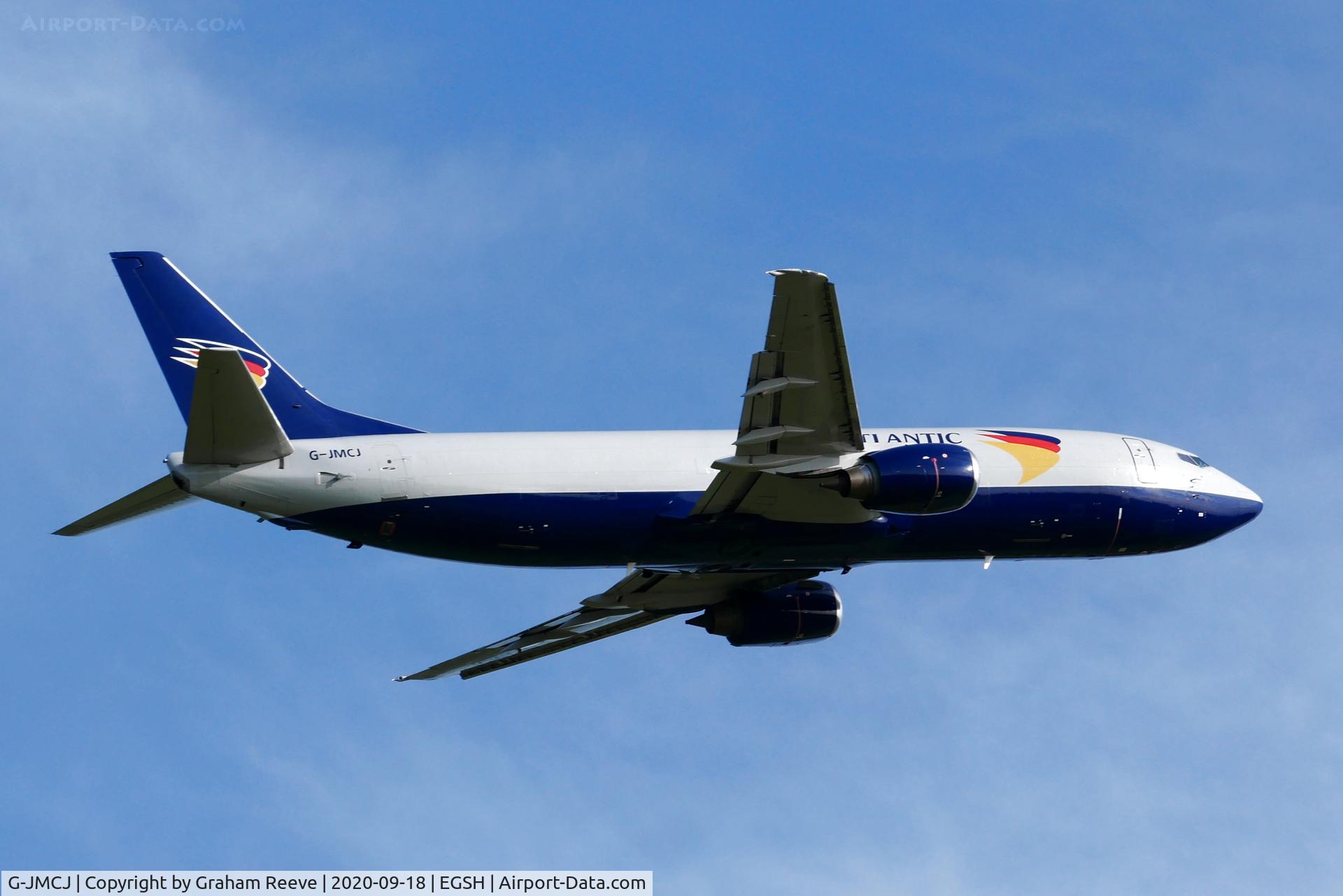 G-JMCJ, 1992 Boeing 737-436 C/N 25856, Departing from Norwich.