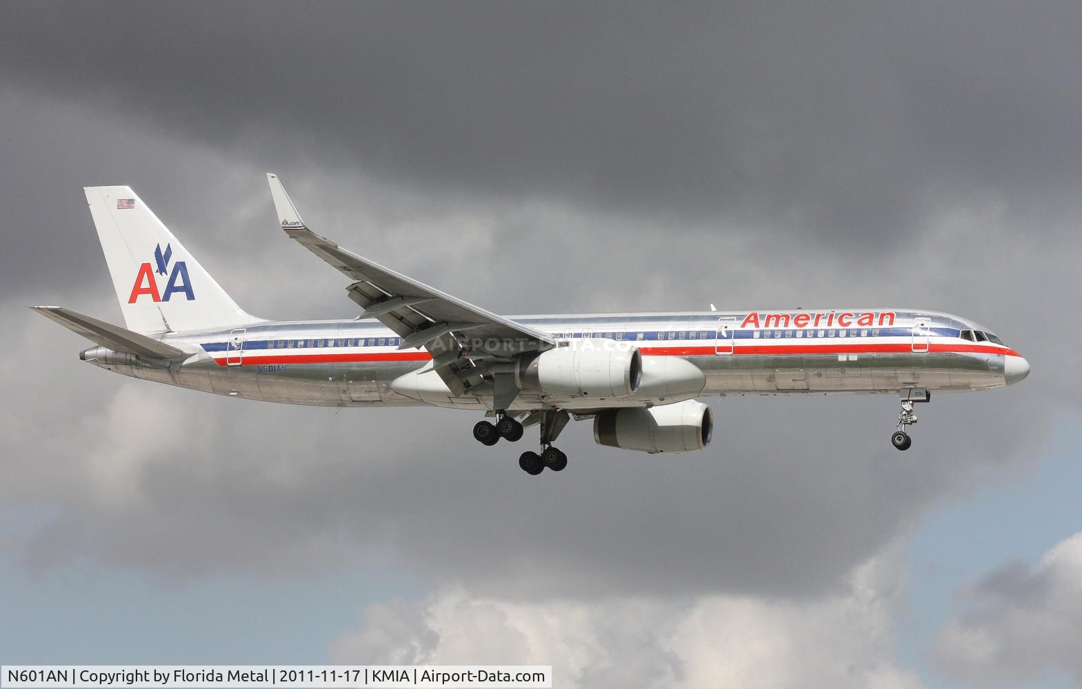 N601AN, 1995 Boeing 757-223 C/N 27052, MIA 2011
