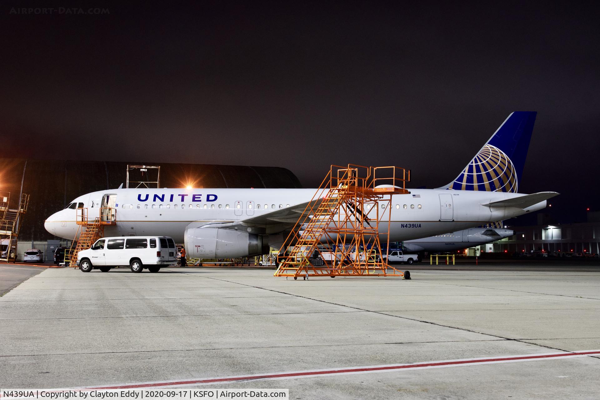 N439UA, 1997 Airbus A320-232 C/N 683, SFO 2020.