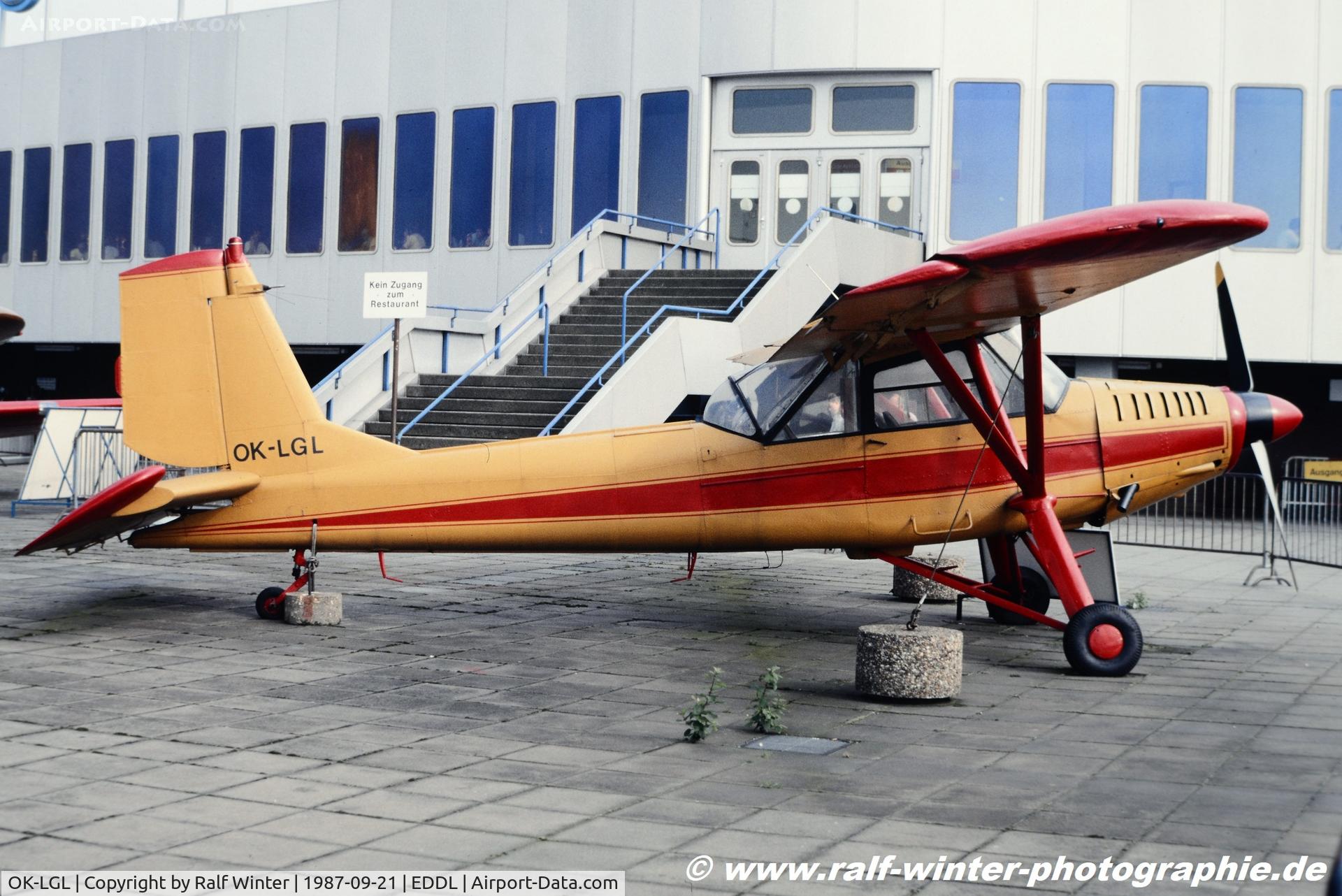 OK-LGL, Aero L-60S Brigadyr C/N 6686, Aero Vodochody L-60S Brigadyr - Air Classic Collection - 150401 - OK-LGL - 21.09.1987 - DUS