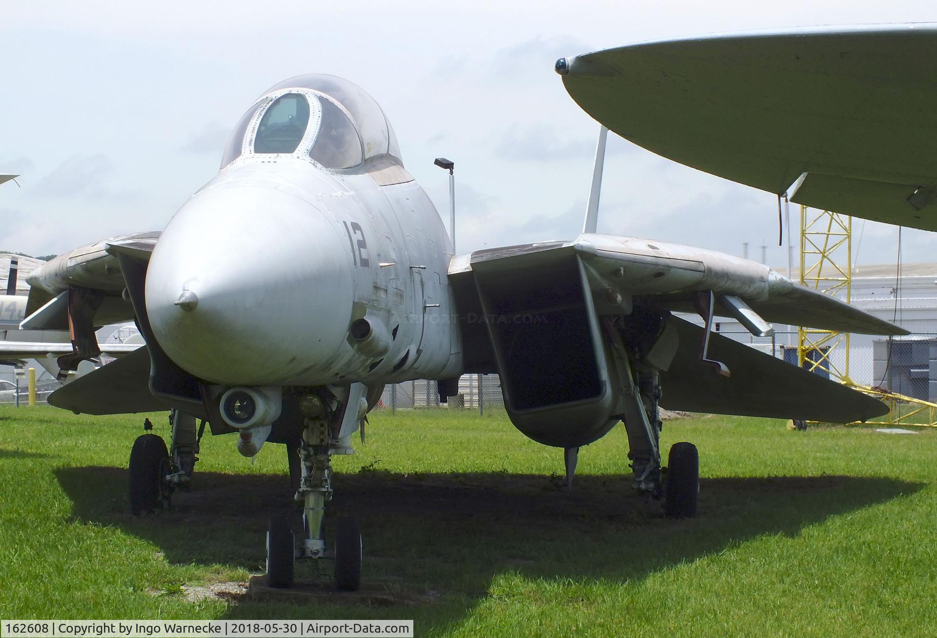 162608, Grumman F-14A Tomcat C/N 530, Grumman F-14A Tomcat at the Southern Museum of Flight, Birmingham AL