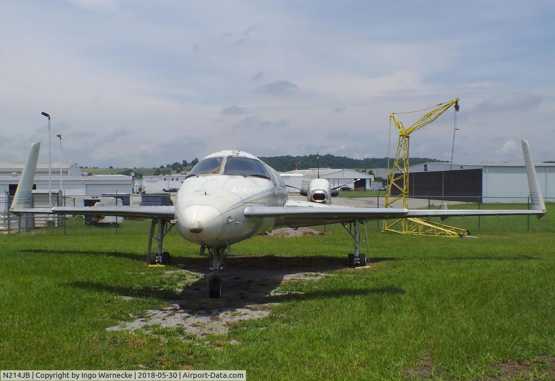 N214JB, 1990 Beech 2000 Starship C/N NC-14, Beechcraft 2000 Starship at the Southern Museum of Flight, Birmingham AL