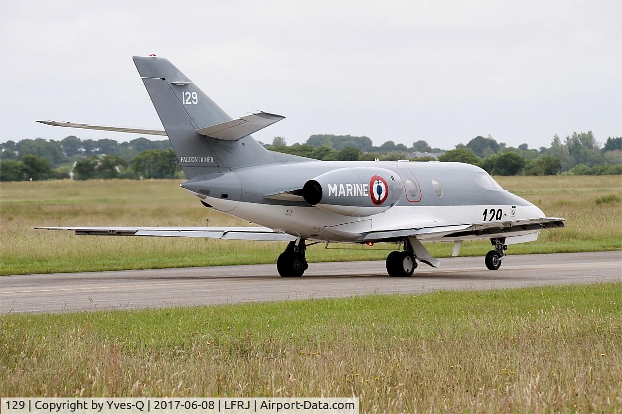 129, 1978 Dassault Falcon 10MER C/N 129, Dassault Falcon 10MER, taxiing to holding point rwy 26, Landivisiau Naval Air Base (LFRJ) Tiger Meet 2017
