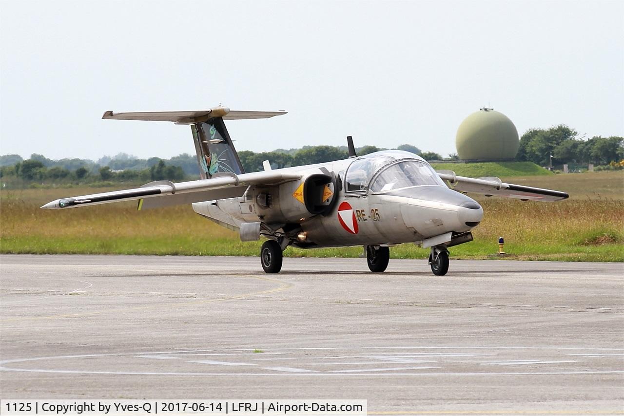 1125, Saab 105OE C/N 105425, Saab 105OE, Taxiing to flight line, Landivisiau Naval Air Base (LFRJ) Tiger Meet 2017
