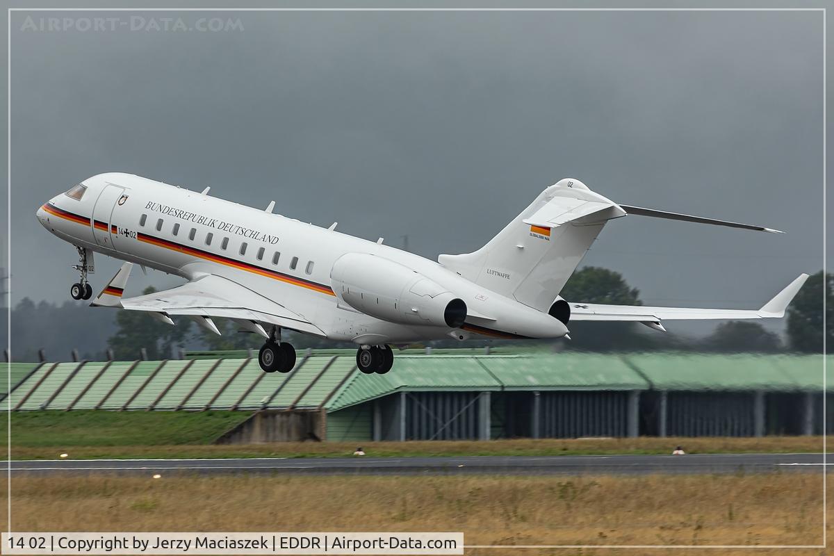 14 02, 2010 Bombardier BD-700-1A11 Global 5000 C/N 9404, Bombardier BD-700-1A11 Global 5000, c/n: 9404