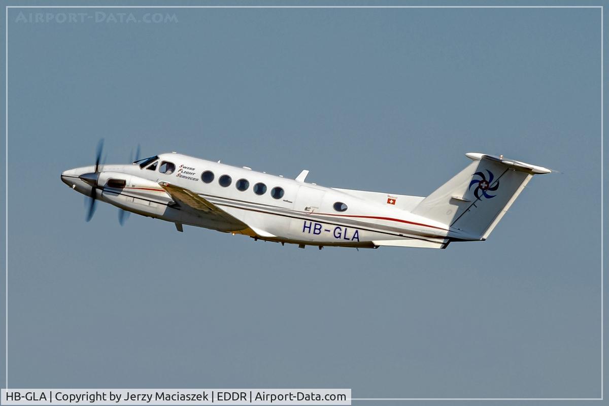 HB-GLA, 1981 Beech B200 King Air C/N BB-883, Beech B200, c/n: BB-883