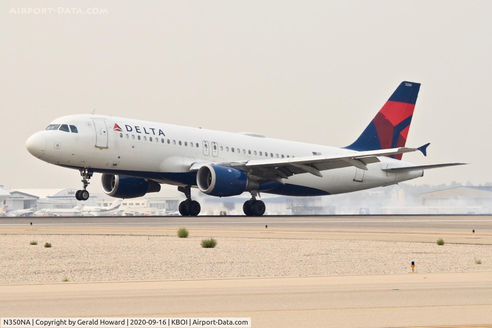 N350NA, 1993 Airbus A320-212 C/N 418, Landing TWY 10L.