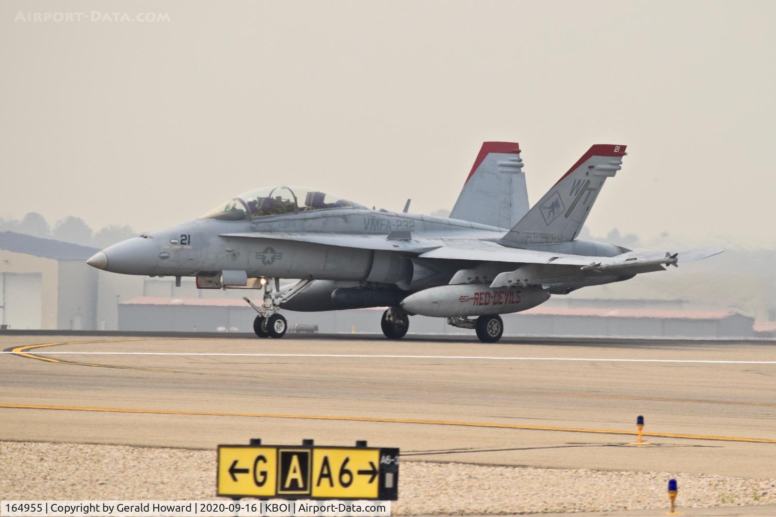 164955, McDonnell Douglas F/A-18D Hornet C/N 1255, Parked on west de ice pad. 145th Air Wing, NC ANG, Charlotte, NC.