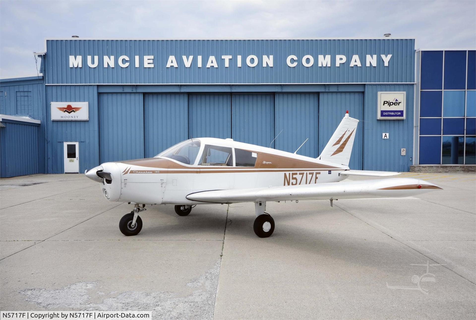 N5717F, 1968 Piper PA-28-140 C/N 28-24930, 1968 Piper PA-28-140