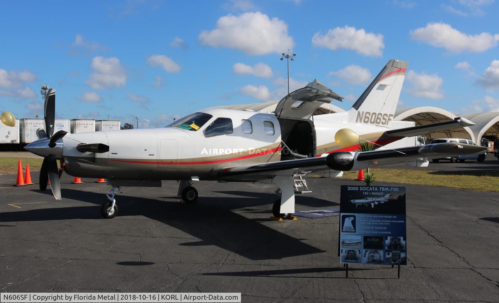 N606SF, 2000 Socata TBM-700 C/N 180, NBAA 2018
