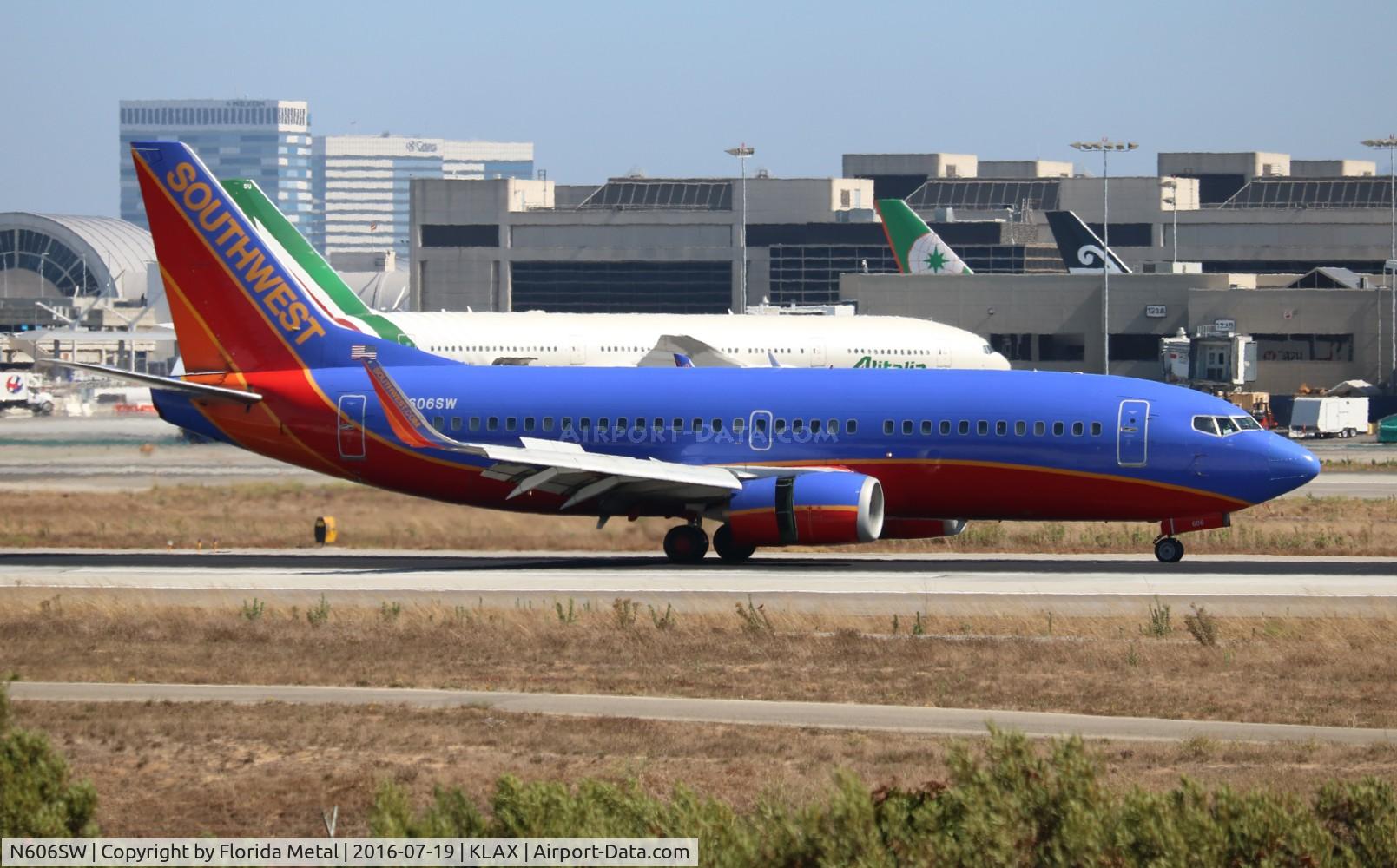 N606SW, 1995 Boeing 737-3H4 C/N 27926, LAX 2016