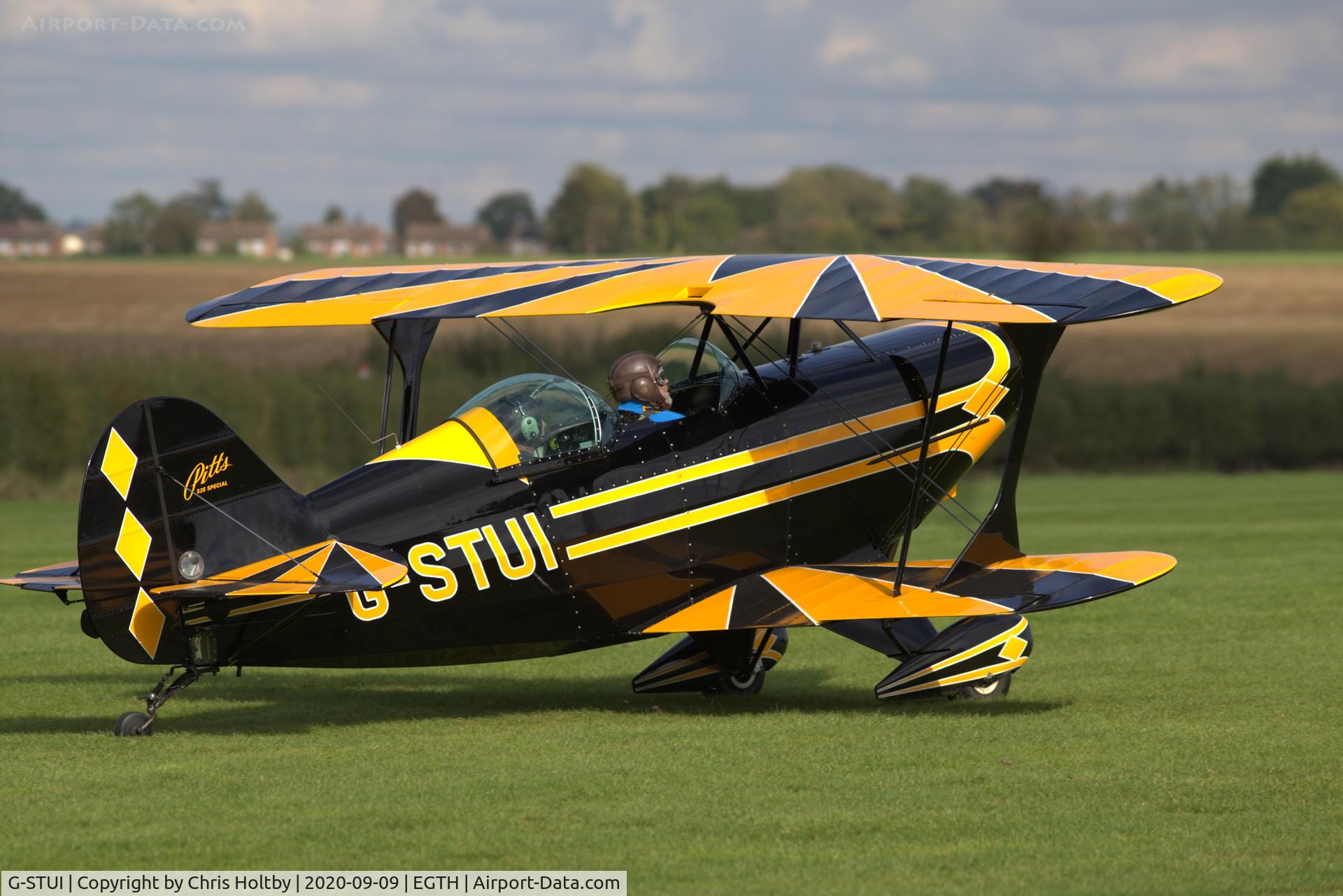 G-STUI, 1989 Pitts S-2A-E Special C/N K0051, Privately owned Pitts Special based at Old Warden airfield, Beds.